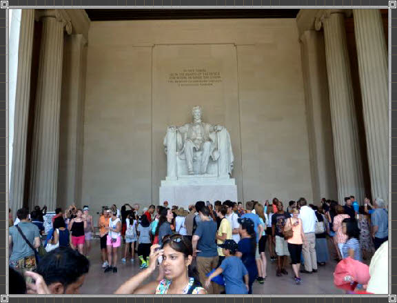 Lincoln Statue