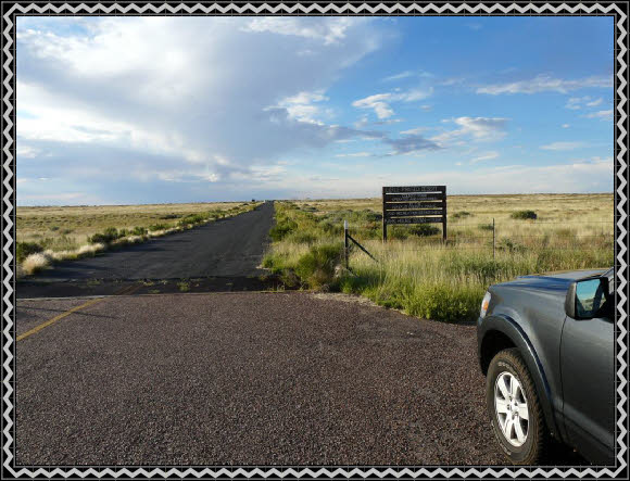 Zufahrt am Hwy 87 zum Little Painted Desert