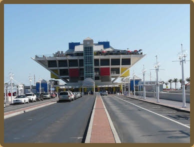 Pyramidenhaus The Pier