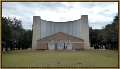 Water Wall Park