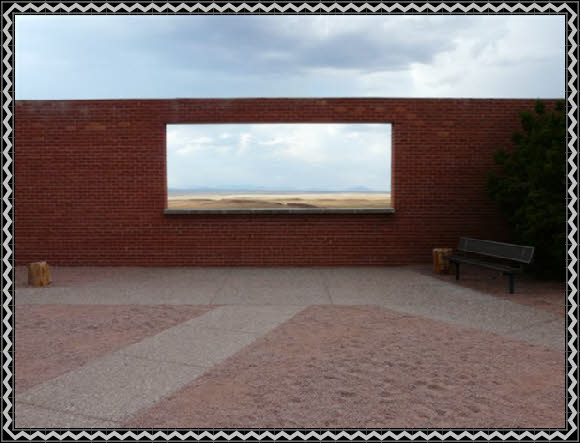 Fenster mit Blick auf "Humphrey's Peak"