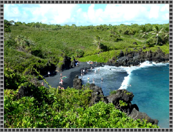 Wai’anapanapa Black Sand Beach