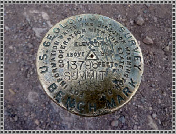 Summit auf 13796 feet